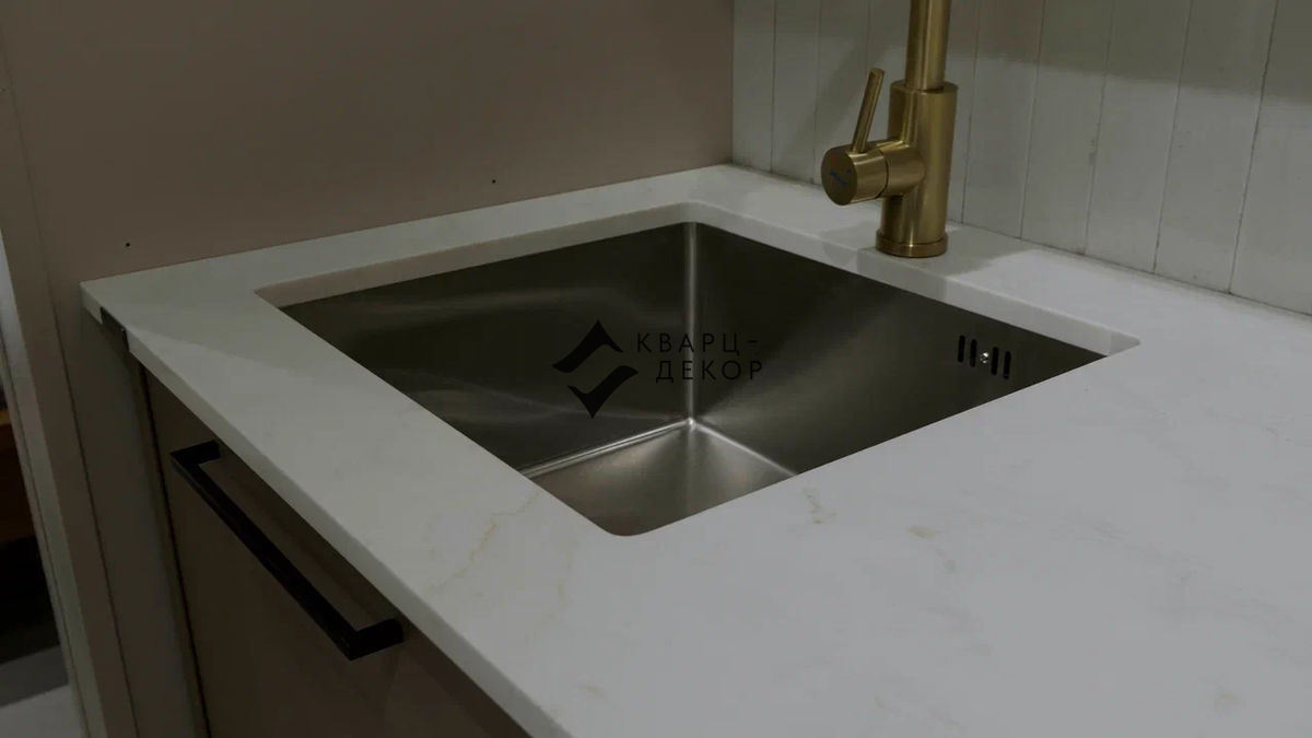 BQ8926 CALACATTA CALDIA (H)