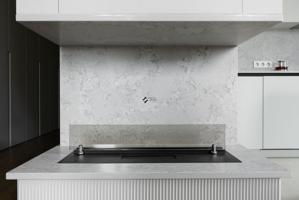 BQ8864 NAXOS (H)