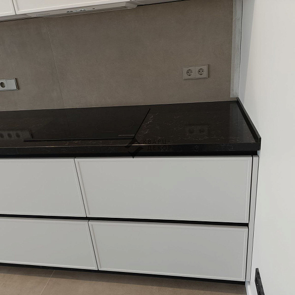Столешница из кварцевого агломерата Vicostone Java Noir BQ 8812 7