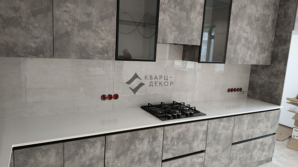 Столешница из кварцевого агломерата Vicostone BQ 2