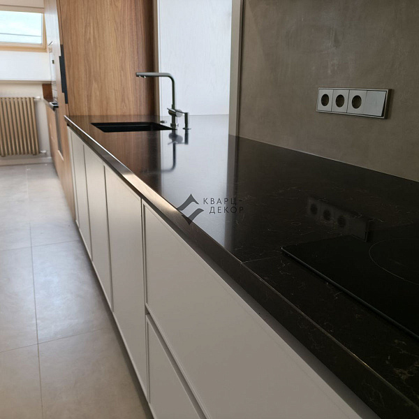 Столешница из кварцевого агломерата Vicostone Java Noir BQ 8812 1