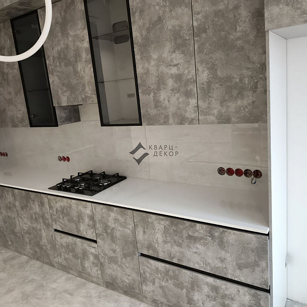 Столешница из кварцевого агломерата Vicostone BQ 12